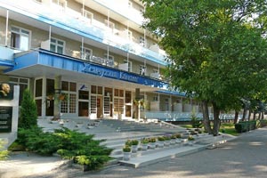 Фасад санатория «Жемчужина Кавказа»