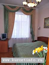 Город-курорт Кисловодск  Гостиница «Парк – Отель» Номер категории «Стандарт» Спальная комната фото 