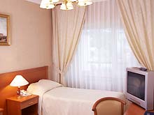 Гостиница «Интурист» в городе Пятигорске 2-местный номер категории «Бизнес-стандарт» спальня фото